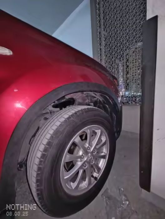 Bandou pentru aripa auto