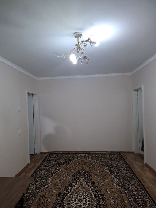 Нефтяник 37. домдан 36 квартира сотилади 2 хонали 2 етаж