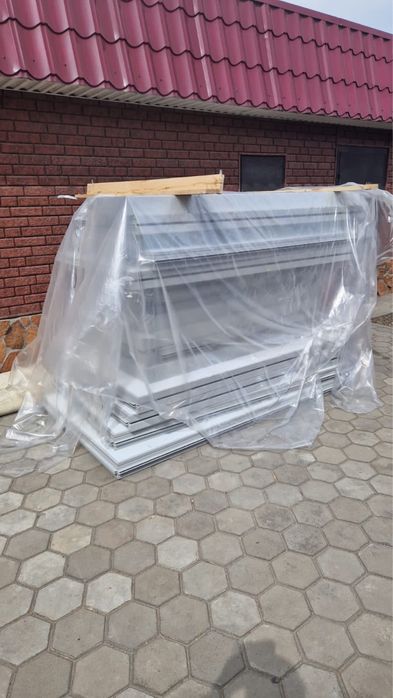 Продам холодильную камеру Polar