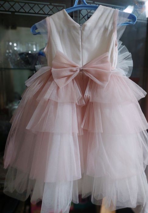 Нарядное платье для девочки