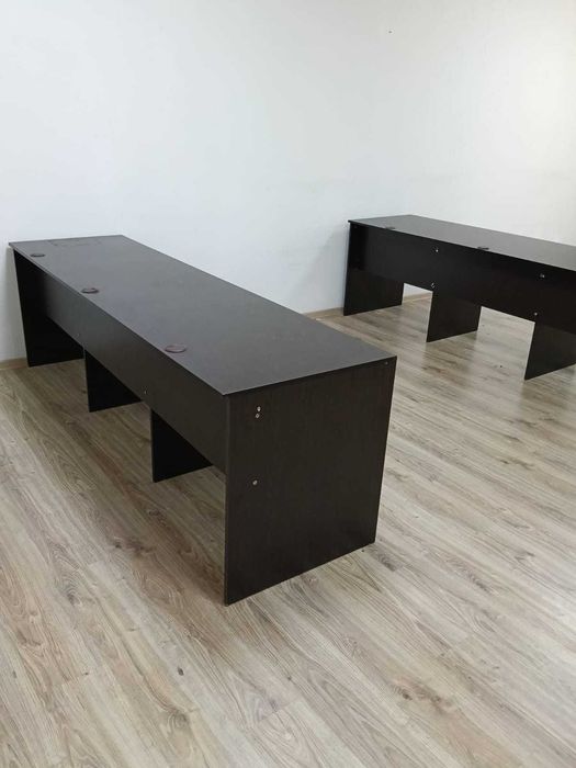продам 3 платяных шкафа и столы