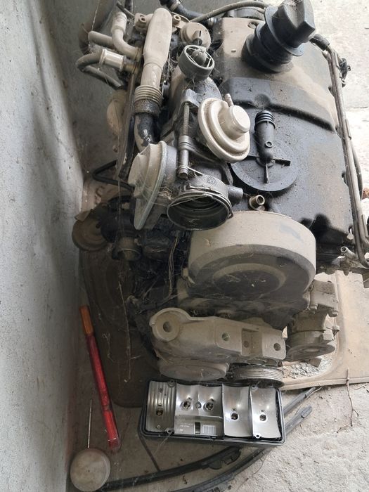 Vând motor wv 1.9 tdi