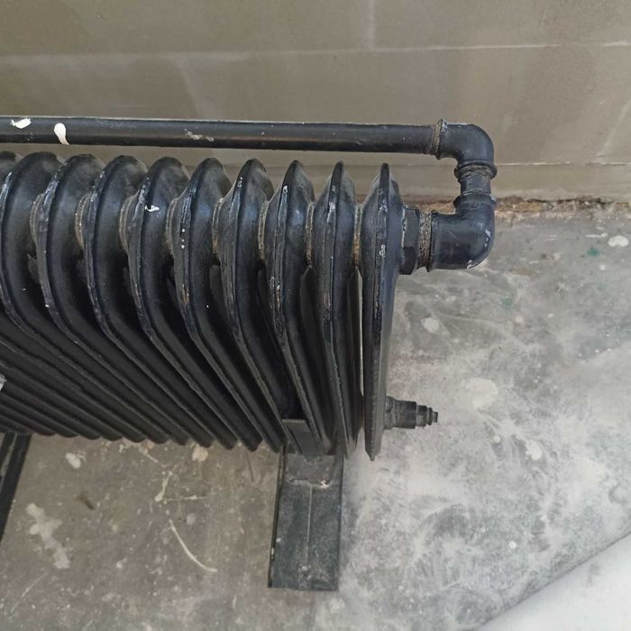 Чугунен радиатор 25 ребра 100 лв.