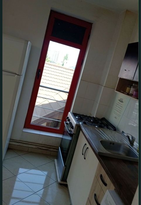 Închiriez camere de cămin