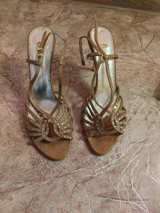 Продаются басаножки