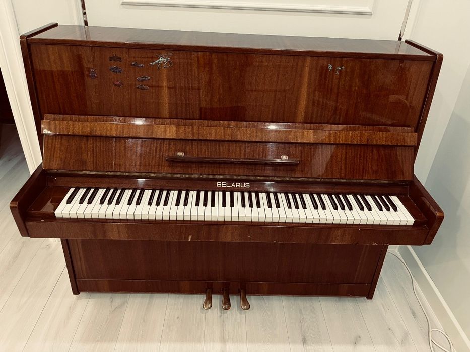 Фортепиано сатылады.