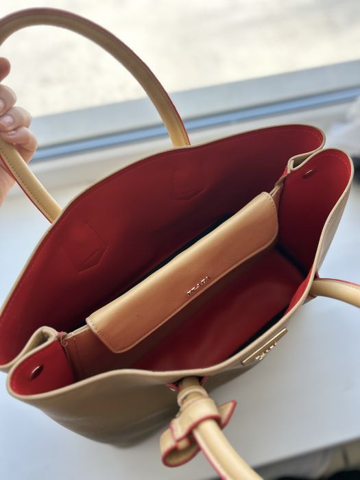 Оригинал Prada Double Bag (Saffiano Cuir) — Caramel/Fuoco
