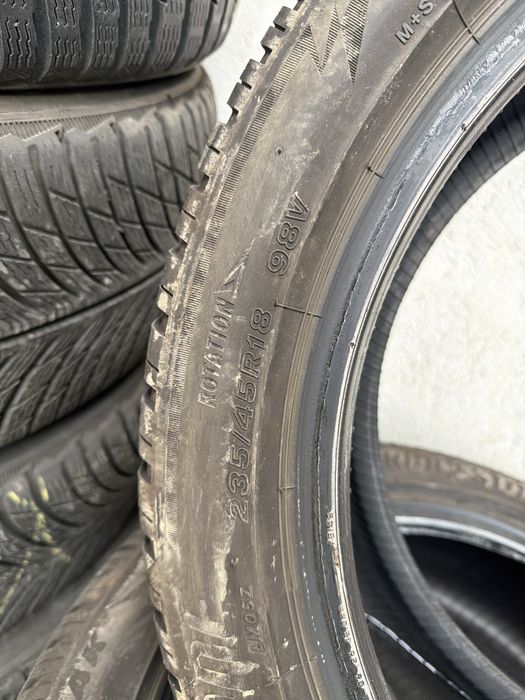 4 anvelope iarnă Bridgestone Blizzak LM005 235/45 R18 98V