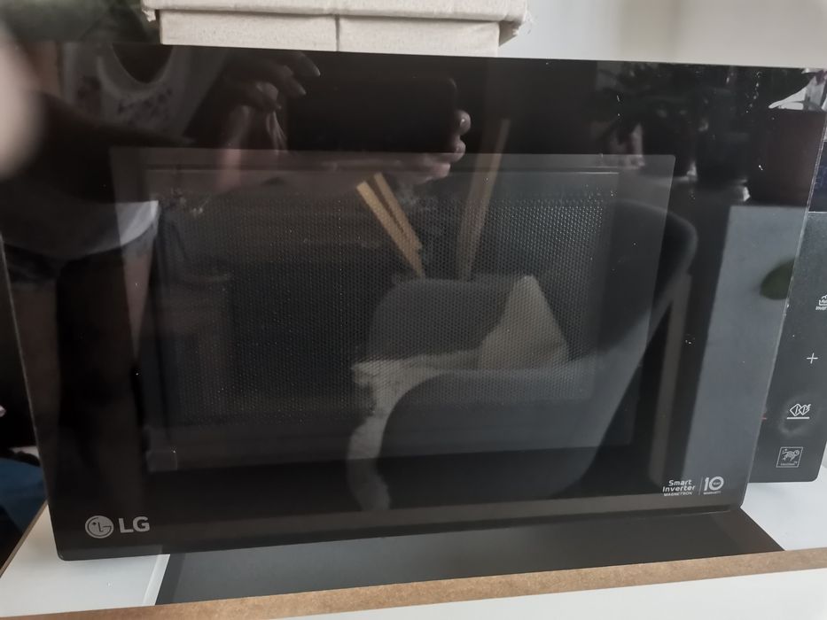 Cuptor cu microunde LG
