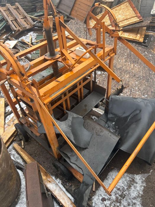 Станок для кирпичей