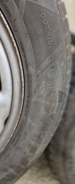 Anvelope de iarna / jante 225 / 65 / R17 106 H