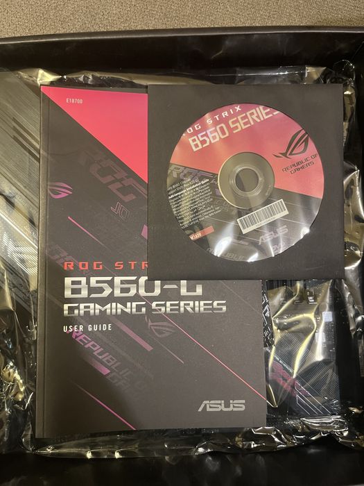 ASUS ROG STRIX B560-G GAMING WIFI – Nouă, sigilată în pungă antistatică – 800 RON