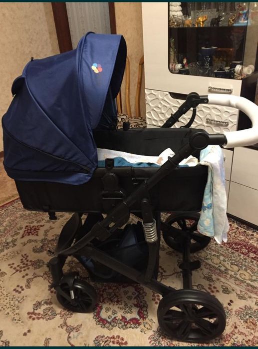 Продам детскую коляску