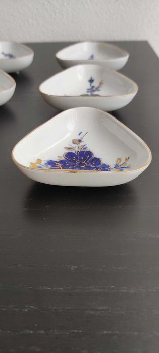 set 6 vase mici din portelan pictate manual-Sumi Porcelain Manufactory