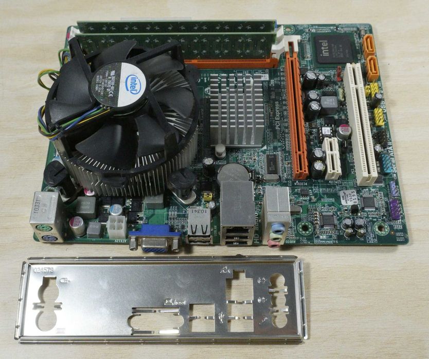 Working e-waste 3x LGA 775 дъна/бъндела DDR2/DDR3