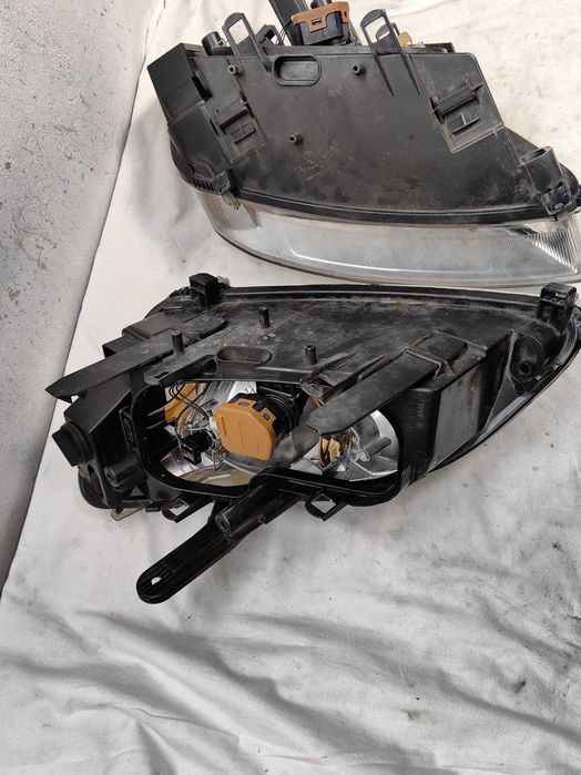Оригинални  фарове  Форд Ц-Макс  Ford C-Max