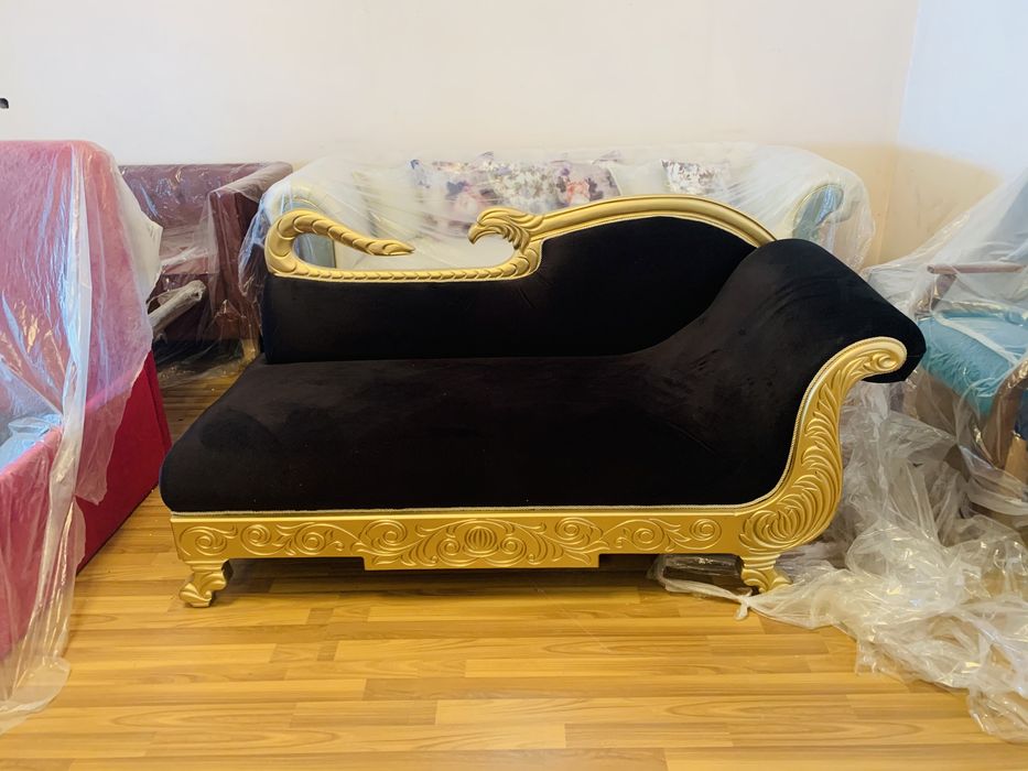 Софа. Кушетка. диван в салон. Диван в фотостудию