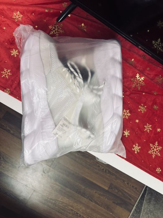 Adidasi versace  chain reaction