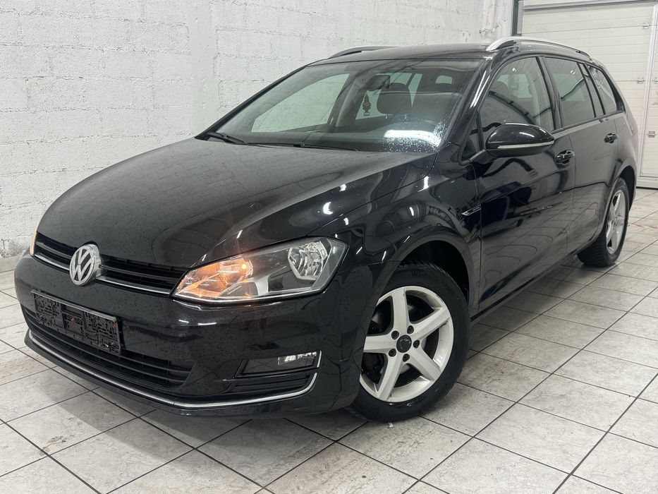VOLKSWAGEN Golf 2015