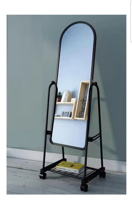 Продаётся напольное зеркало