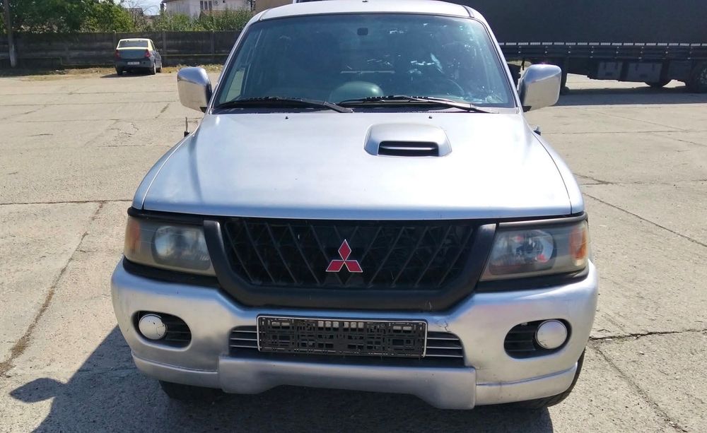 2004 Mitsubishi Pajero Sport GLS