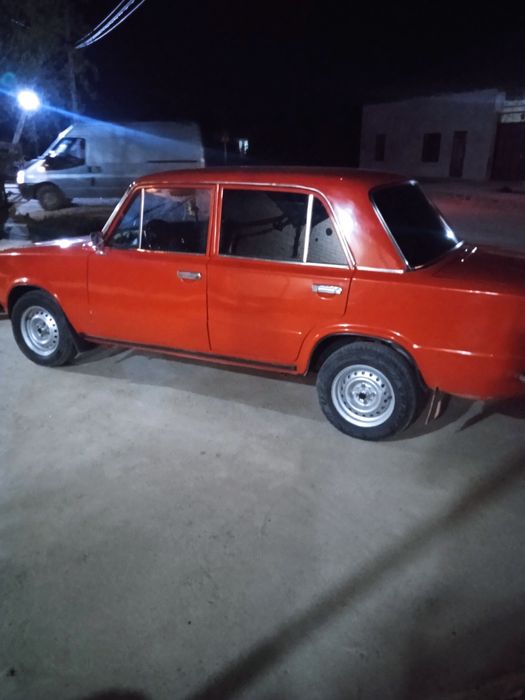 Ваз 011 сотилади 1977йили мошина 70 фойиз радной мошина минишга таейор