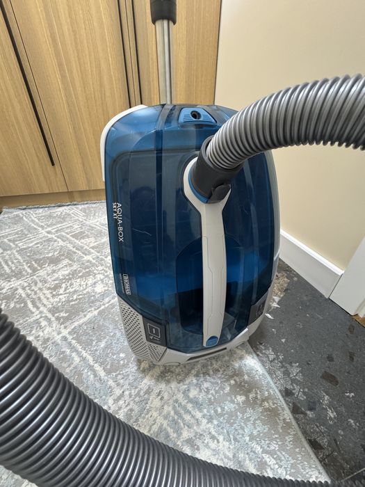 Продаю пылесос Thomas Sky XT Aquabox (б/у)