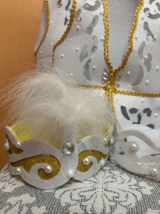 Национальные жилетки