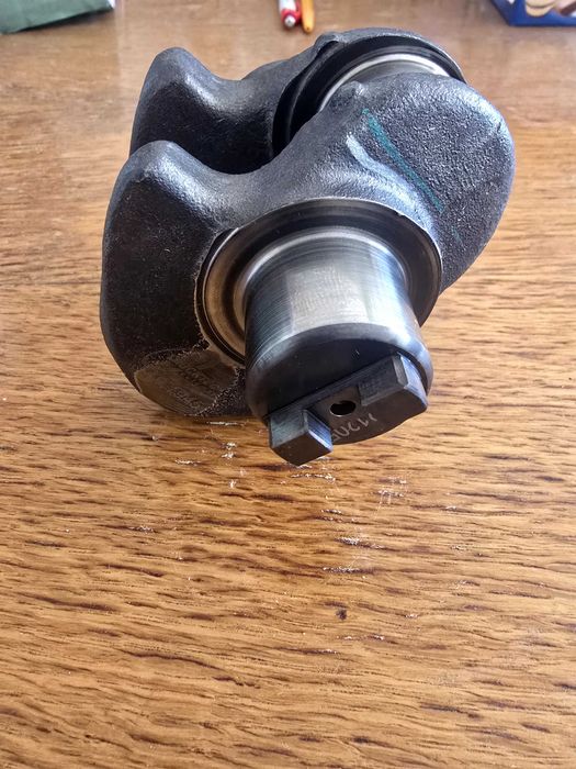 Колянов вал за компресор МАН