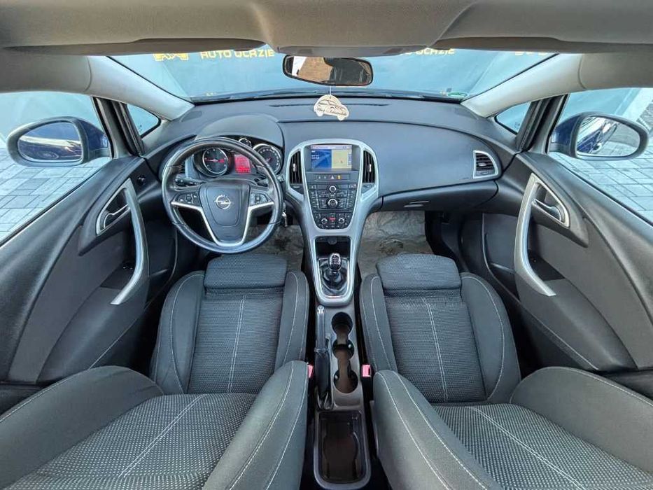 Opel Astra J 1.7 Diesel [110 CP] 2011 Euro 5 | Rate fixe | Garantie