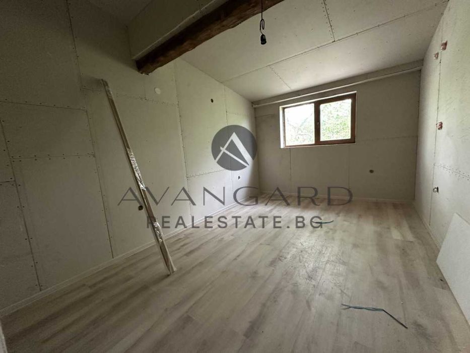 оф.22174 Етаж от къща до Градската градина