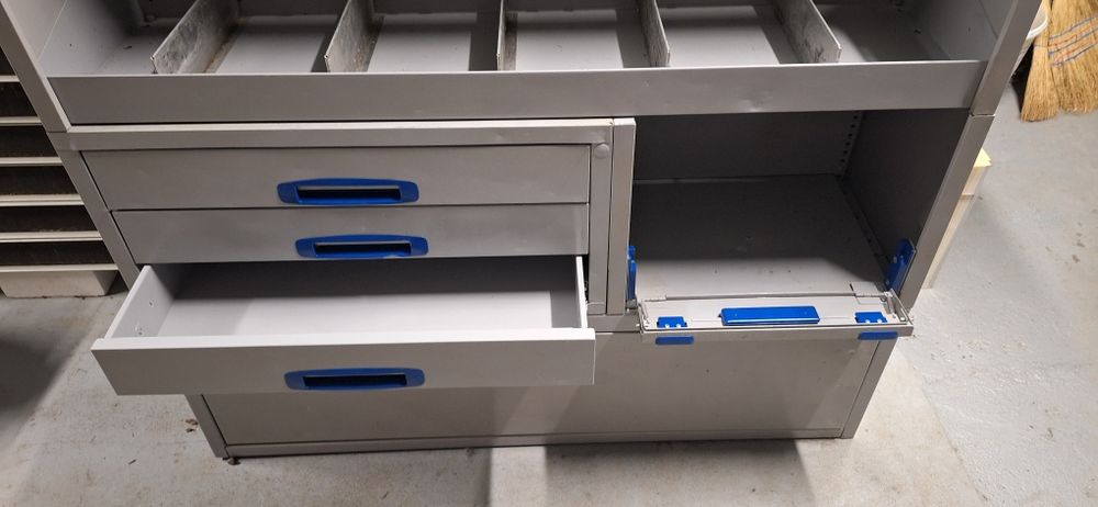 Стелаж  за   бус