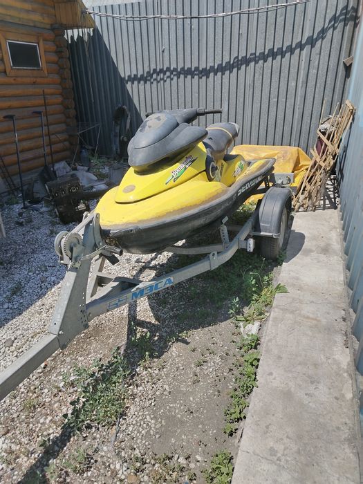 Продам гидроцикл с прицепом