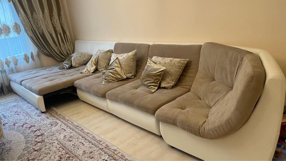 Диван в зал(Огромный)