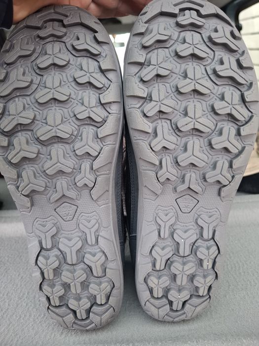 Дамски туристически обувки