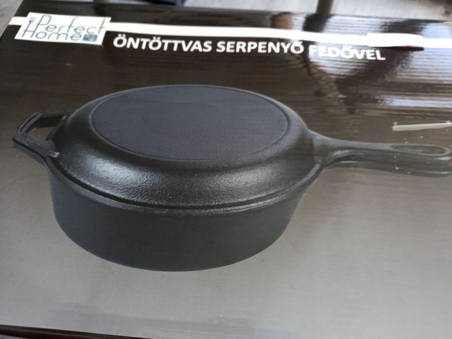 Tigaie fontă cu capac fontă 2 în 1 ,promo 129  lei