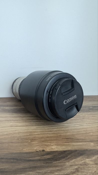 Obiectiv Canon EF 70-200mm f4 varianta IS