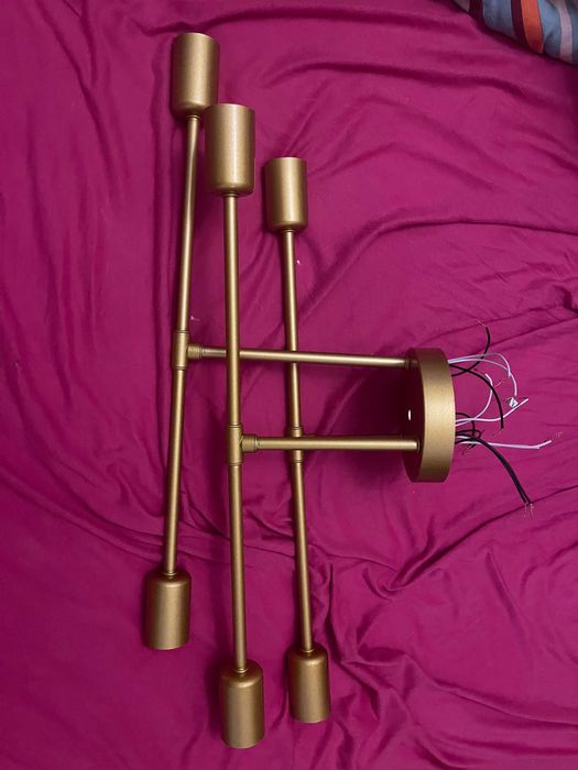 ustra, noua, 6 becuri, aurie