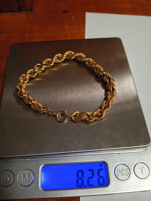 Vând aur 18k  colier, lanț, brățara, cercei, lănțișor 550 lei/gram