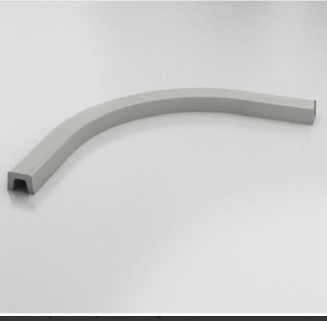 Продавам полимер мрамор праг за баня овал 80/80см. Цвят бял