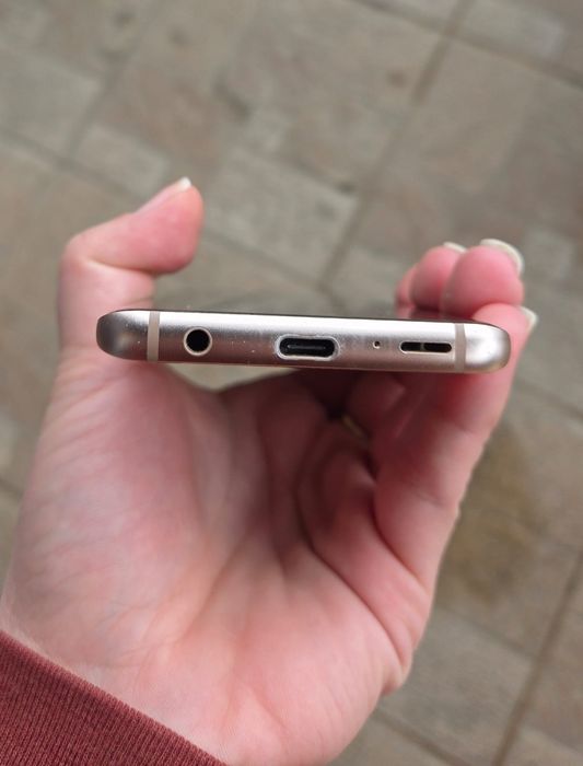 Vând Samsung S9 64GB