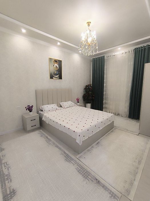 Новостройка на Саламатина 3/8/10 общ пл 100м Евро с мебелью