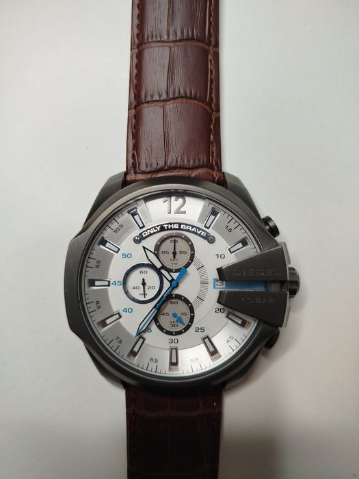 Оригинальные часы Diesel из серии Mega Chief