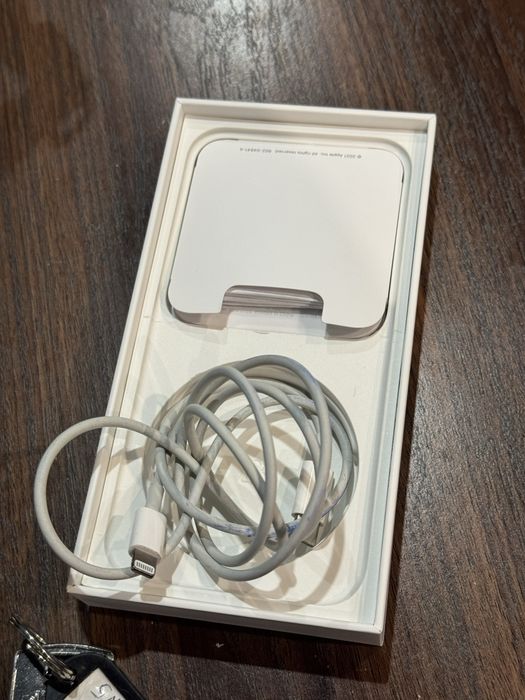 IPhone 13 в отличном состояний