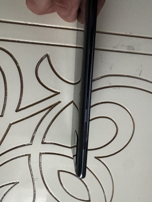 Телефон на запчасти