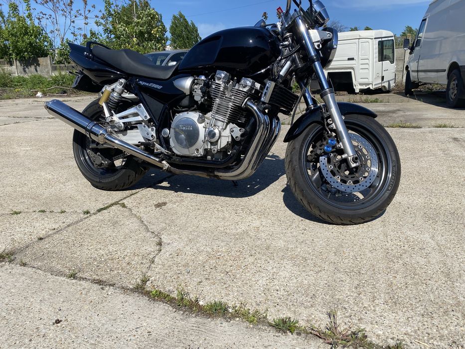 Vând Yamaha XJR 1300 (Generația RP02) – O Legendă Clasică în Stare Excelentă