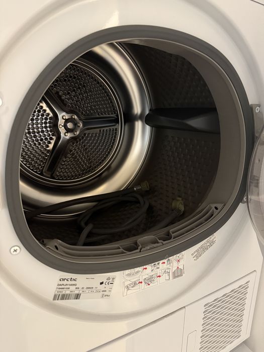 Uscator de rufe/haine Arctic (beko)