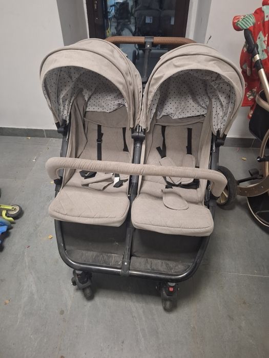 Коляска один и двух местные