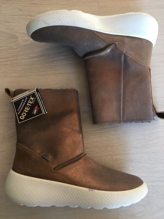 Vând cizme Ecco(38)goretex.