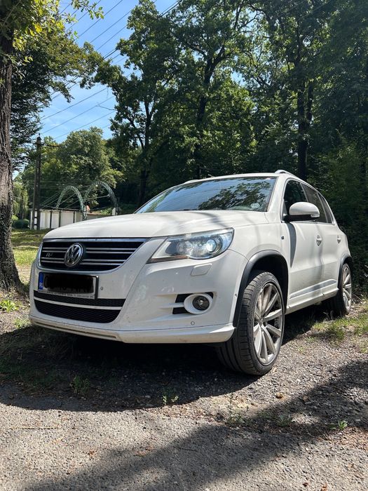 (REZERVAT) Volkswagen Tiguan R-Line Euro5 2.0 TDI 140 CP DSG 4Motion – Panoramic